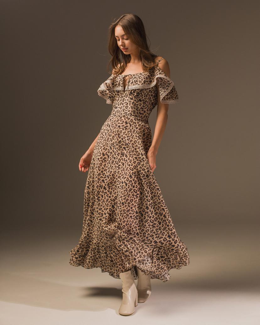 Long ruffled dress in lightweight tencel