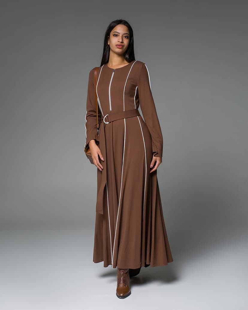 Long dress with piping