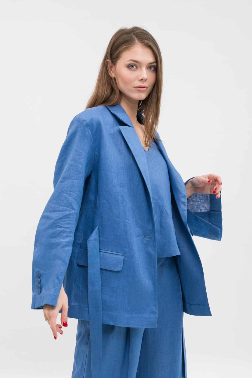 Straight-cut linen jacket with hidden zips 