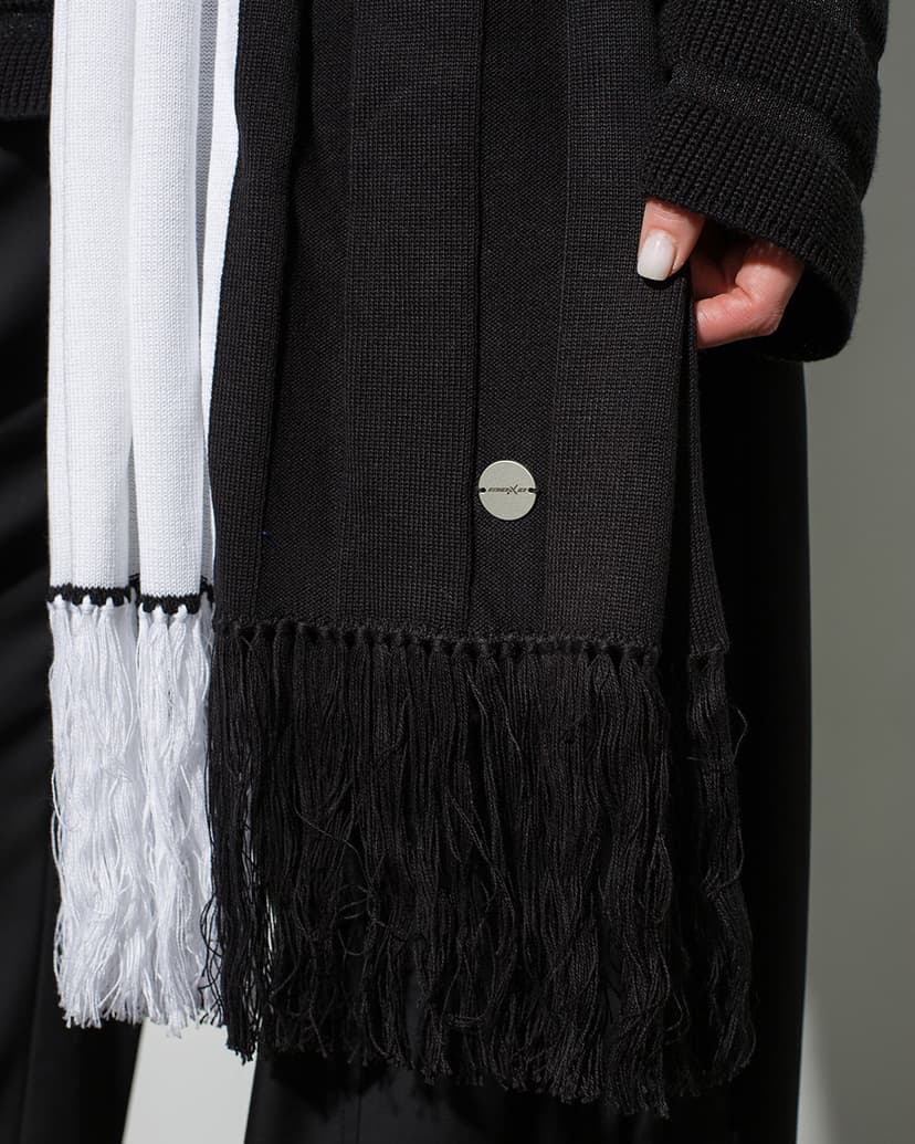 Knitted cotton scarf