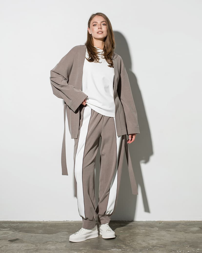 Knit suit – cardigan, trousers and t-shirt