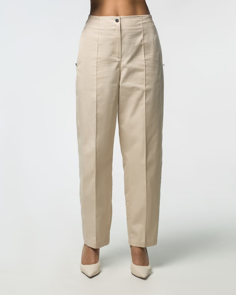 Tapered cotton trousers with pleats and zip pockets