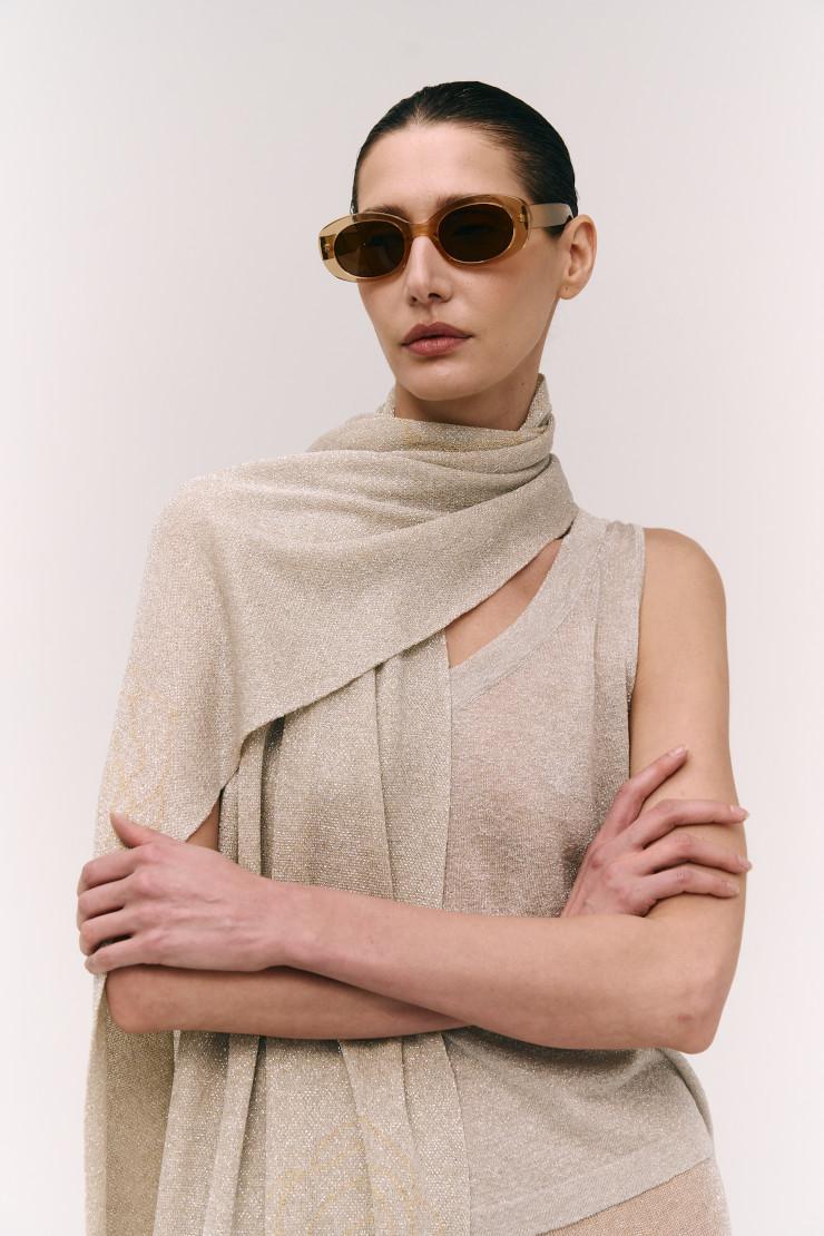 Double-sided lurex scarf